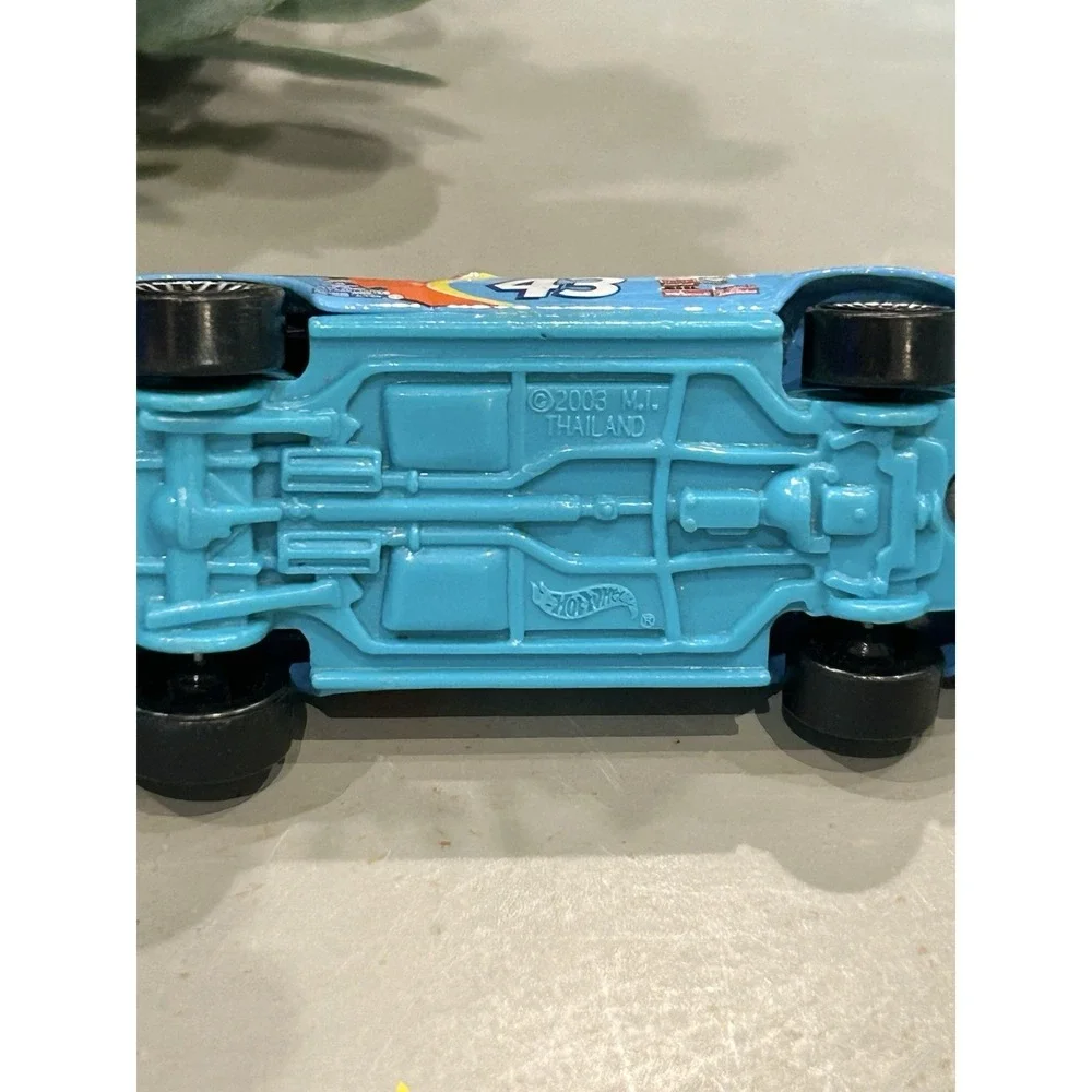2003 Hot Wheels 67 Pontiac GTO Diecast Car‎ Blue Wheaties Petty Tribute Cereal